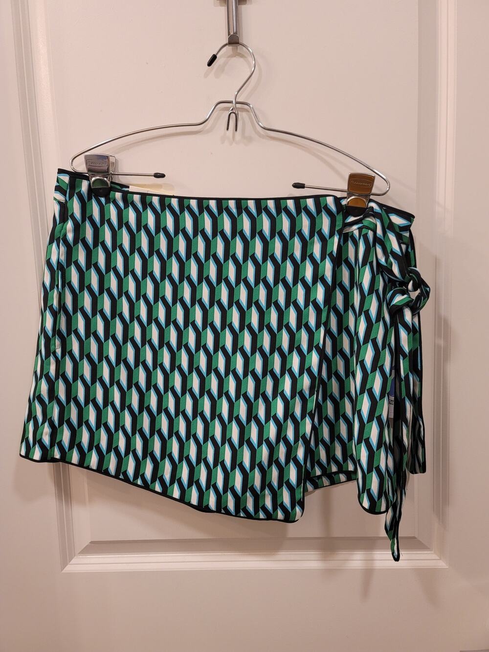 DVF Green Skort in Geometric Print